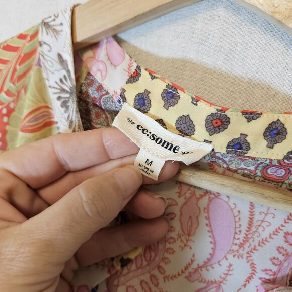 ee: some Womens Medium Sheer Top Mixed Print Pink Green Yellow Batwing - Picture 4 of 9